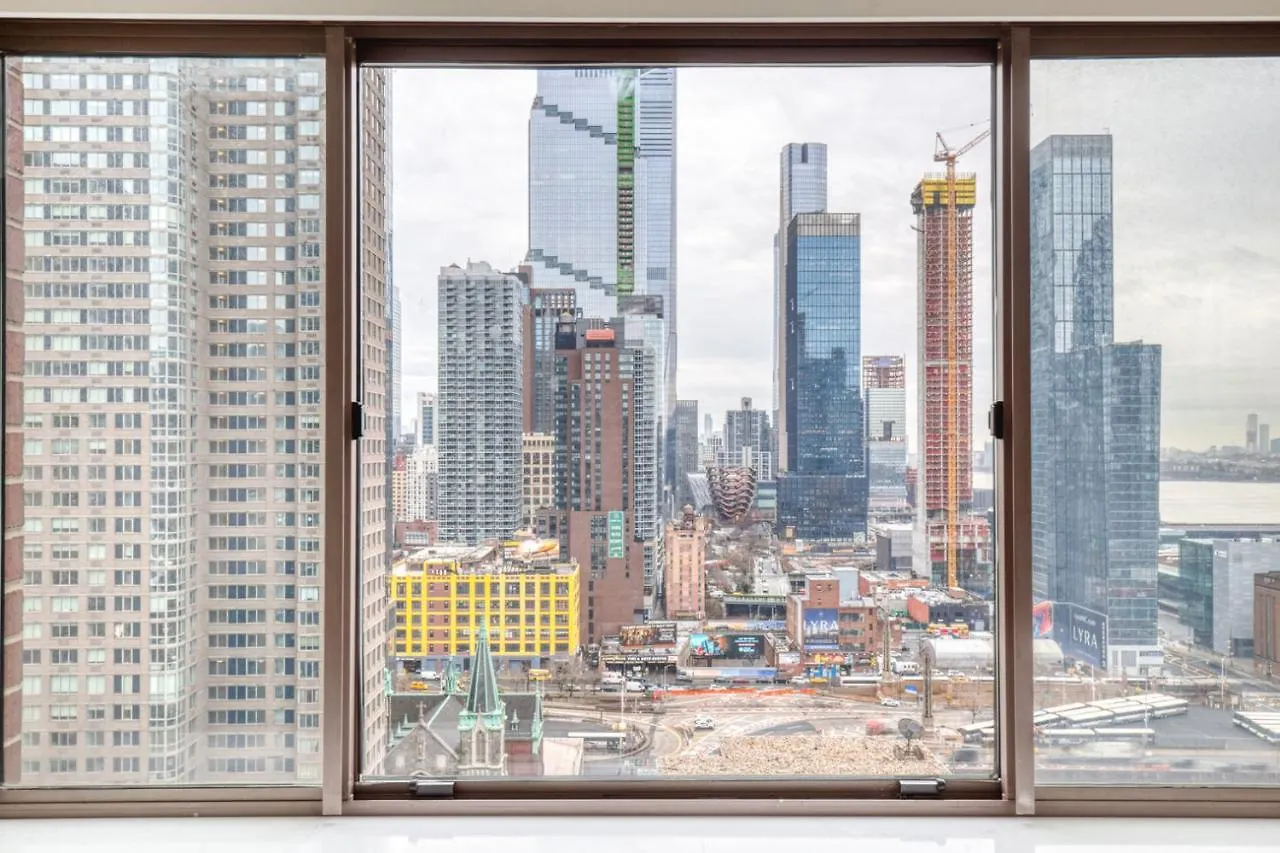 Ferienwohnung Midtown West 2Br W Doorman Gym Wd Nr Times Sq Nyc-1068 New York