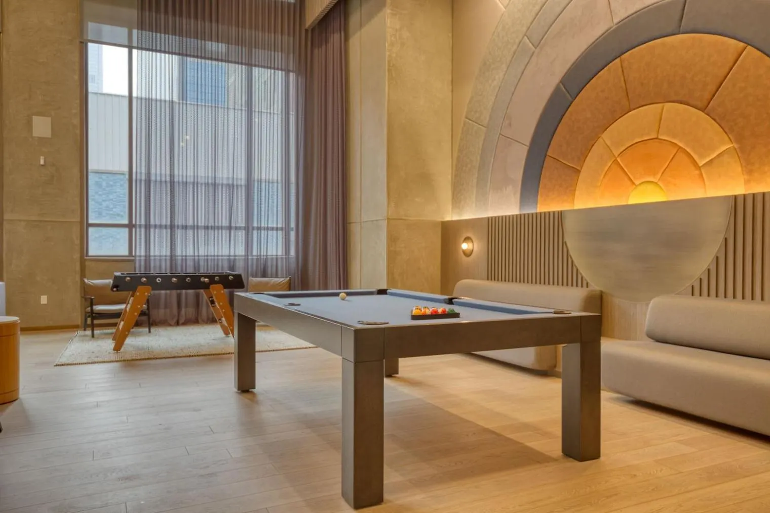 Ferienwohnung Midtown West 2Br W Doorman Gym Wd Nr Times Sq Nyc-1068 New York Apartment
